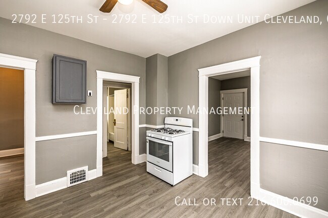 Foto del edificio - 2792 E 125th St