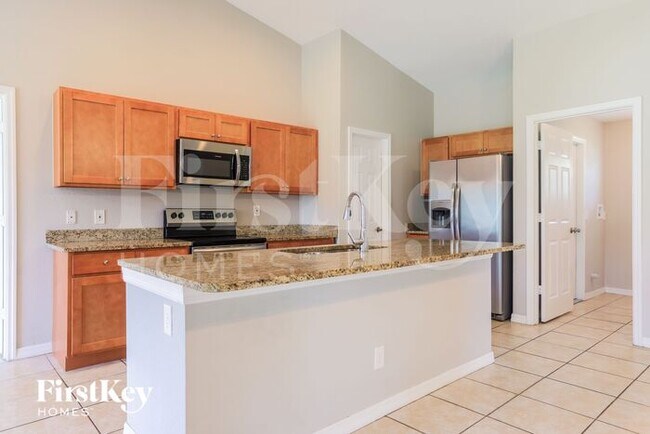 Foto del edificio - 4570 Lummus St