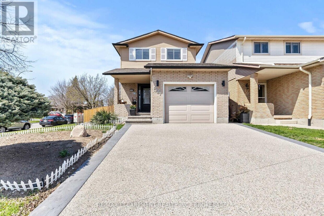 Primary Photo - 64 Athenia Dr
