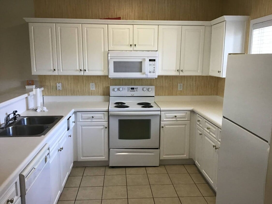 1st Floor 2 Bedroom Condo in Berkshire Forest - 1st Floor 2 Bedroom Condo in Berkshire Forest