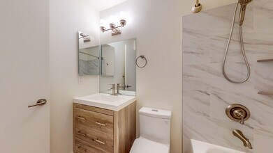 Bathroom - Sonoma Park Apartments