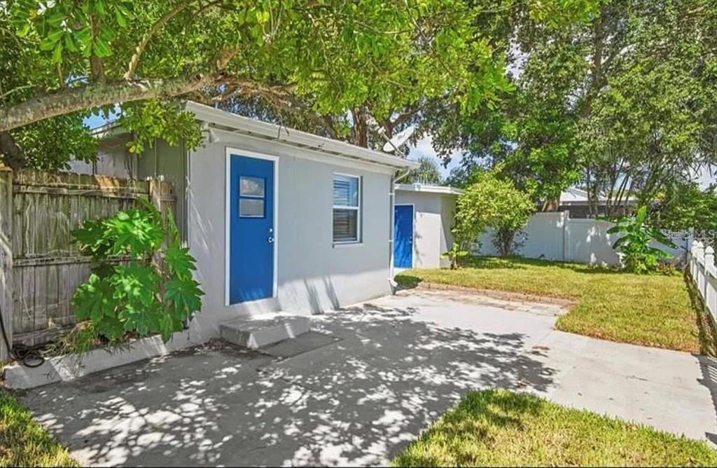Foto principal - 11491 101st St N