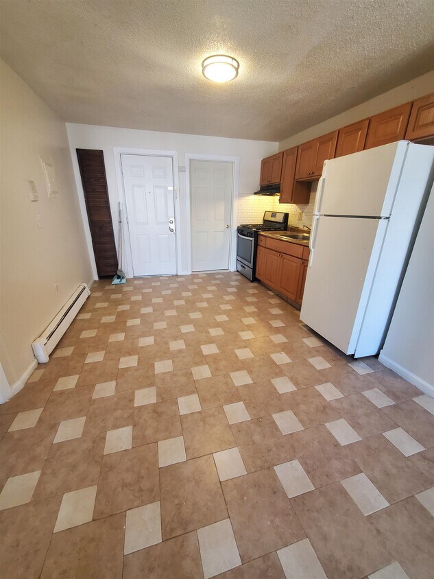 Foto principal - 11 Claremont Ave