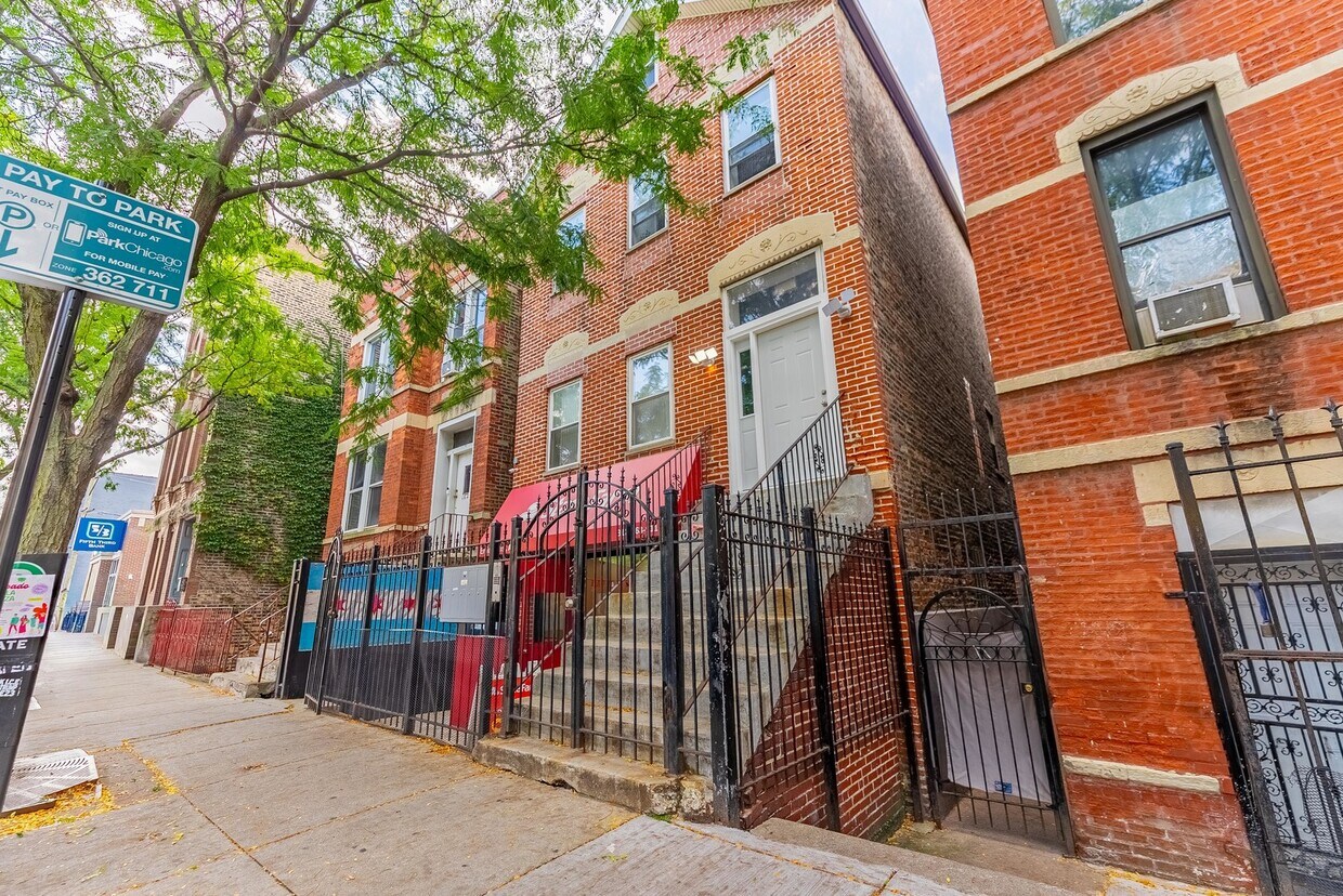 Foto principal - 1631 W 18th St