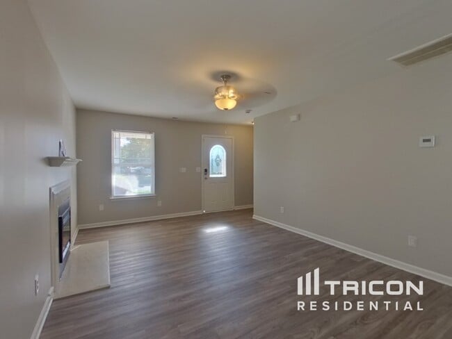 Building Photo - 345 Hunslet Cir