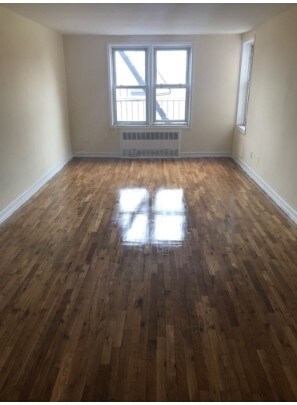 Building Photo - 14060 Beech Ave