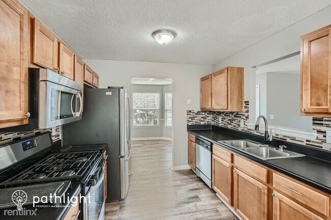 Foto del edificio - 4 br, 2 bath House - 905 Reda Court UNIT