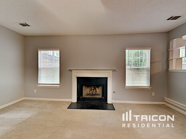 Building Photo - 1028 Maris Ln