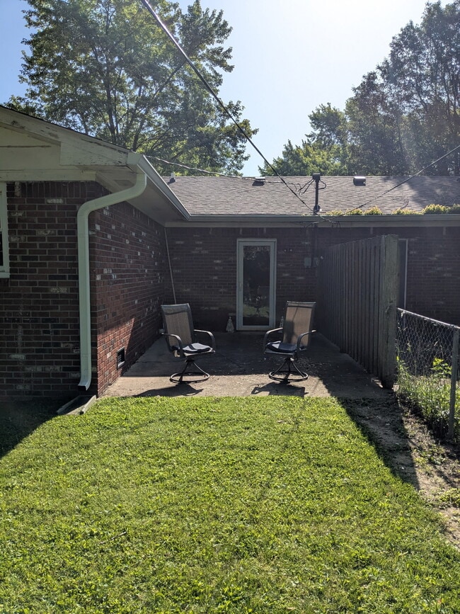 Building Photo - 7718 Southfield Dr