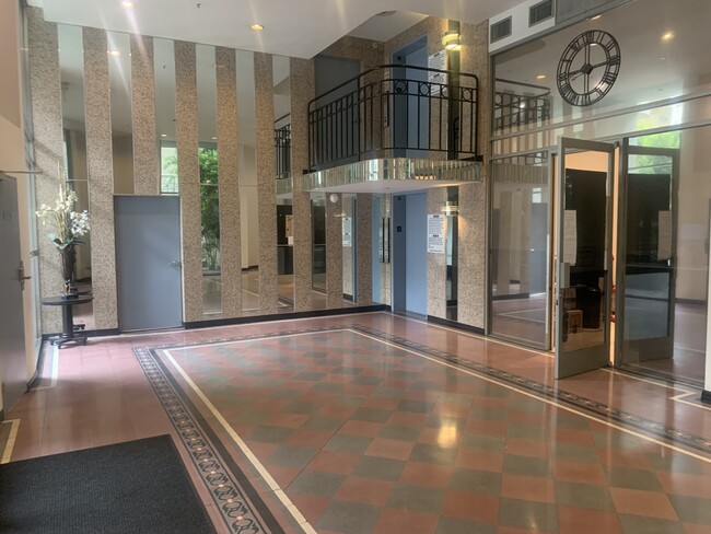 Foto del edificio - 500 S Berendo St
