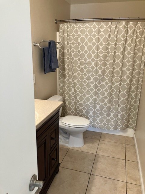 Building Photo - Chic Palm Springs Condo with Modern Granite Touches – Cozy 1 Bed, 1 Bath Retreat!