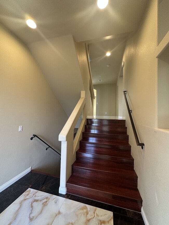 Foto del edificio - 8125 Crimson Creek Ct