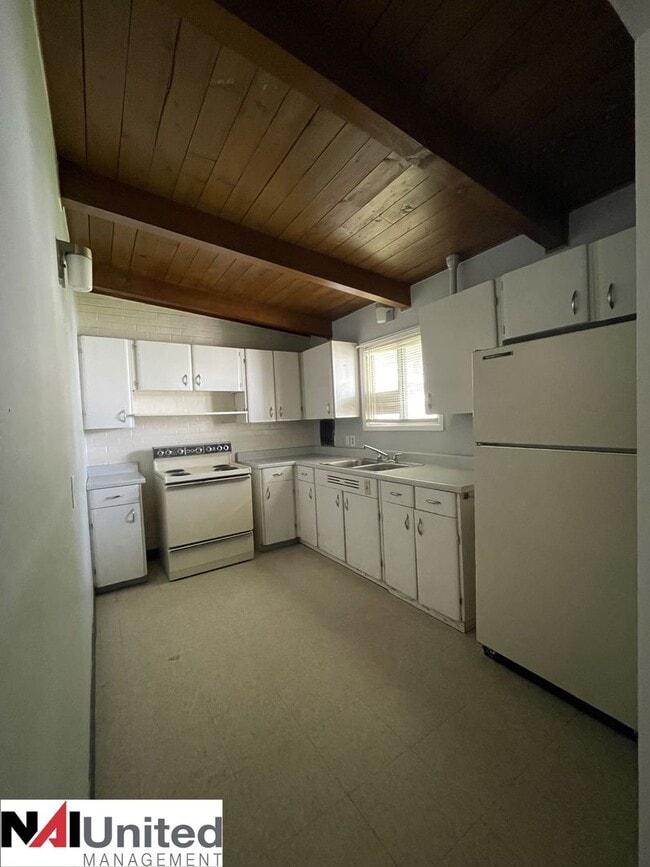 Foto del edificio - 3 bedroom, 1 bath duplex for rent!