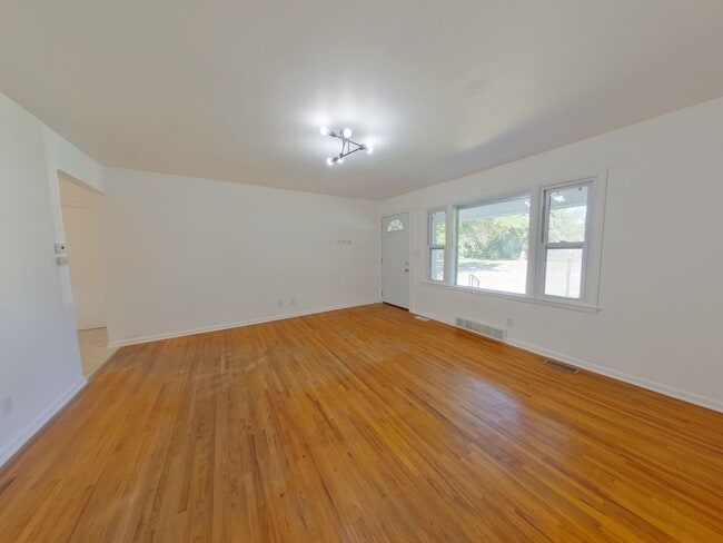 Foto del edificio - 2925 Evans St