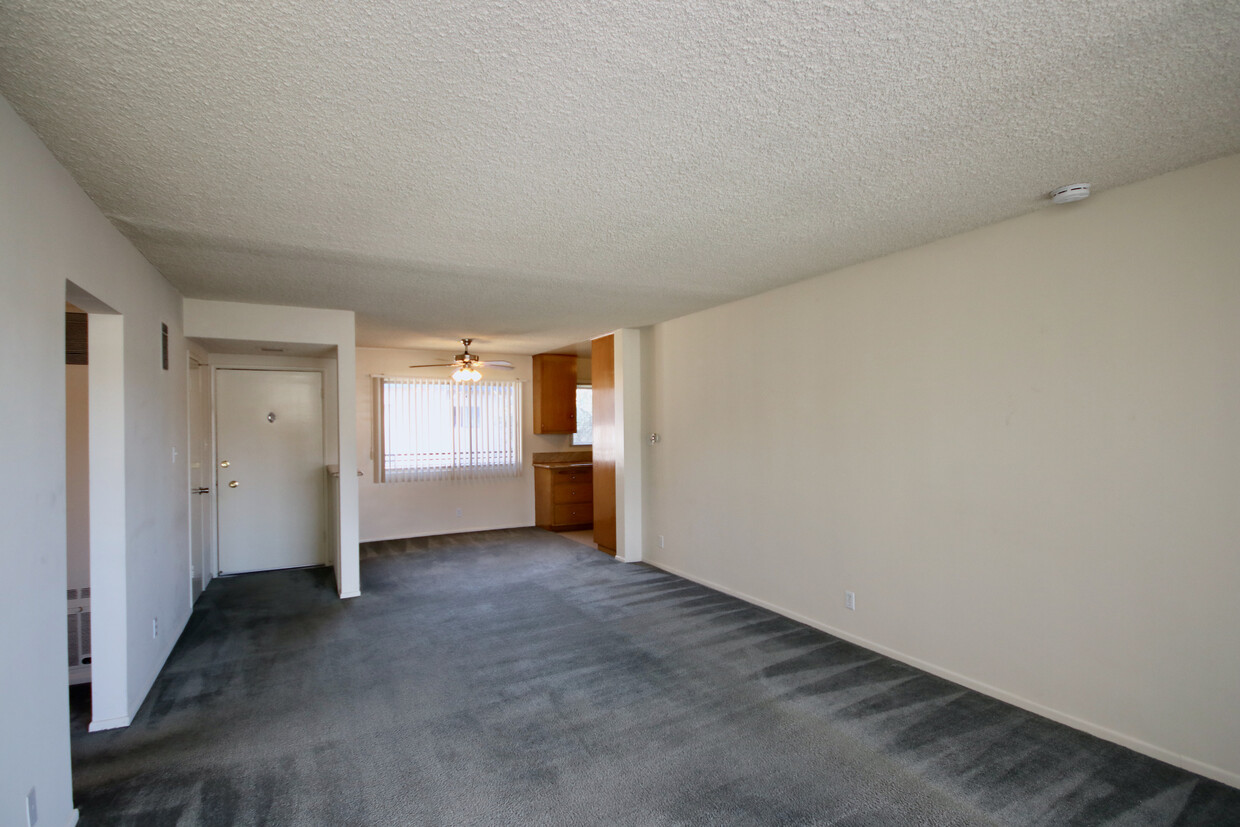 Foto principal - 1009 S Garfield Ave