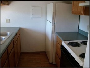 Building Photo - 2107 N Laventure Rd