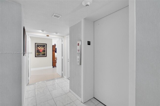 Building Photo - 936 Intracoastal Dr
