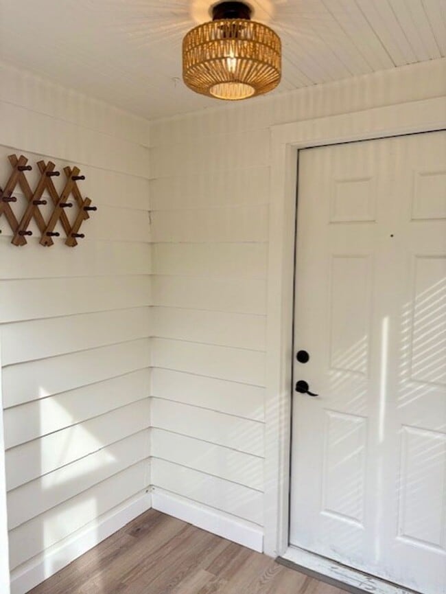 Building Photo - Charming 4-Bedroom Home in the Heart of Wi...