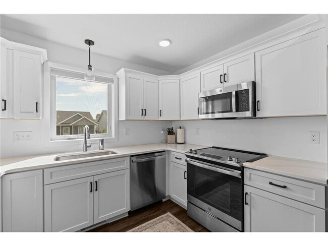 Building Photo - 6037 Sandstone St NW