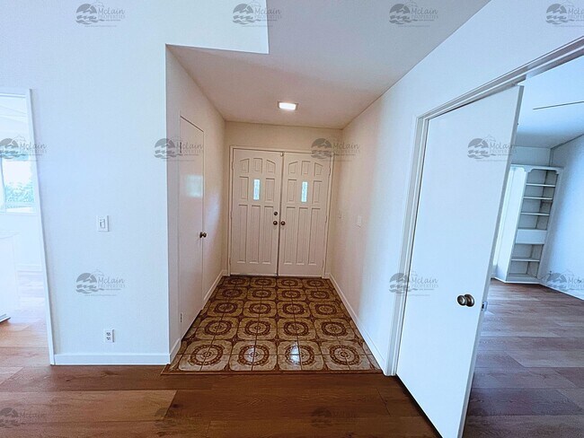 Building Photo - Lakefront 3 Bedroom in San Marcos with a Dock