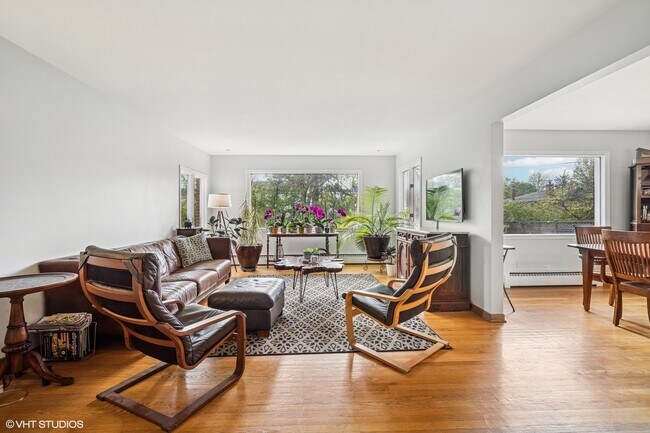 Foto del edificio - 1220 Canterbury Ln