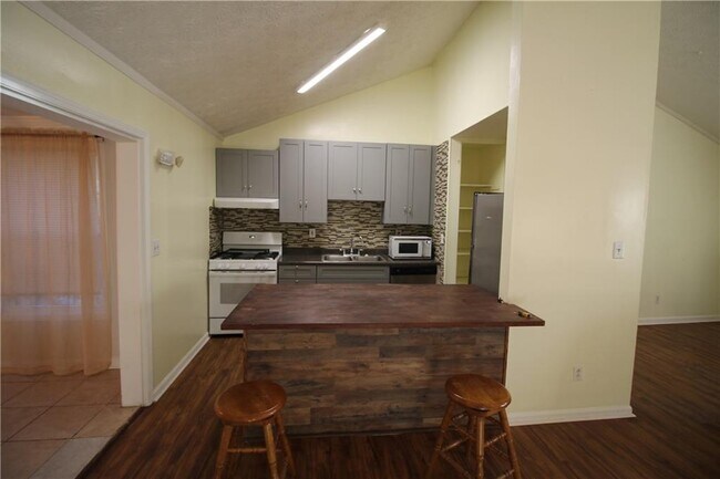 Foto del edificio - 5292 Bells Ferry Rd