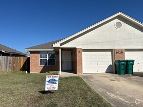 Building Photo - 1629 Yuma Trail