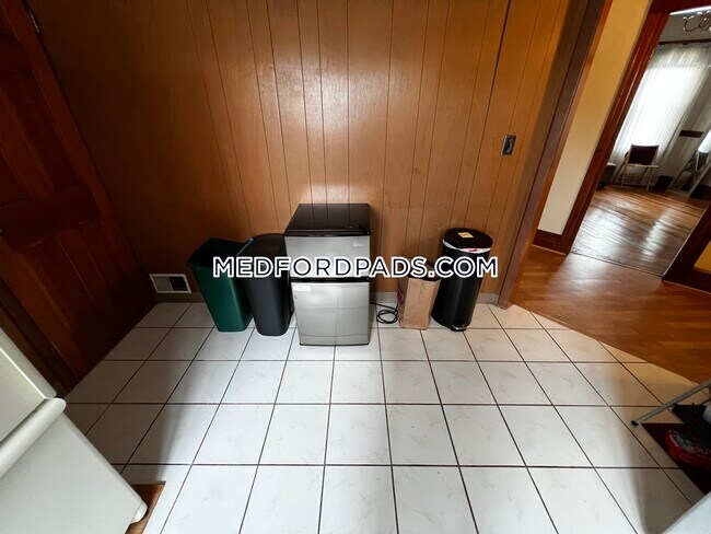 Foto del edificio - 166 Main St