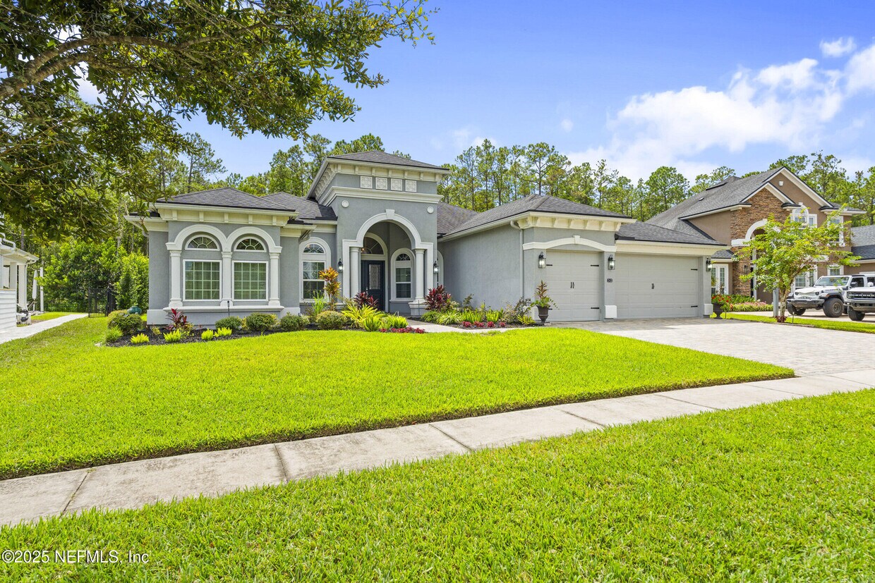 Foto principal - 243 Old Bluff Dr