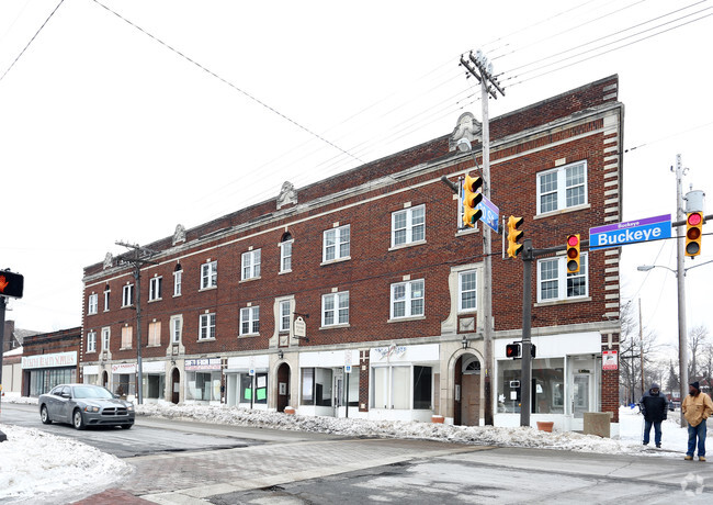 Building Photo - Shaker Square Towers