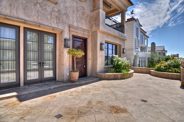 Foto del edificio - 222 Iris Ave