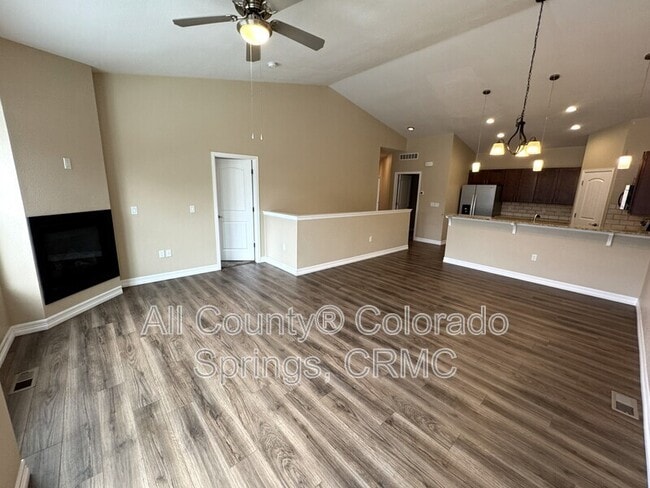 Building Photo - 730 Thimbleberry Point