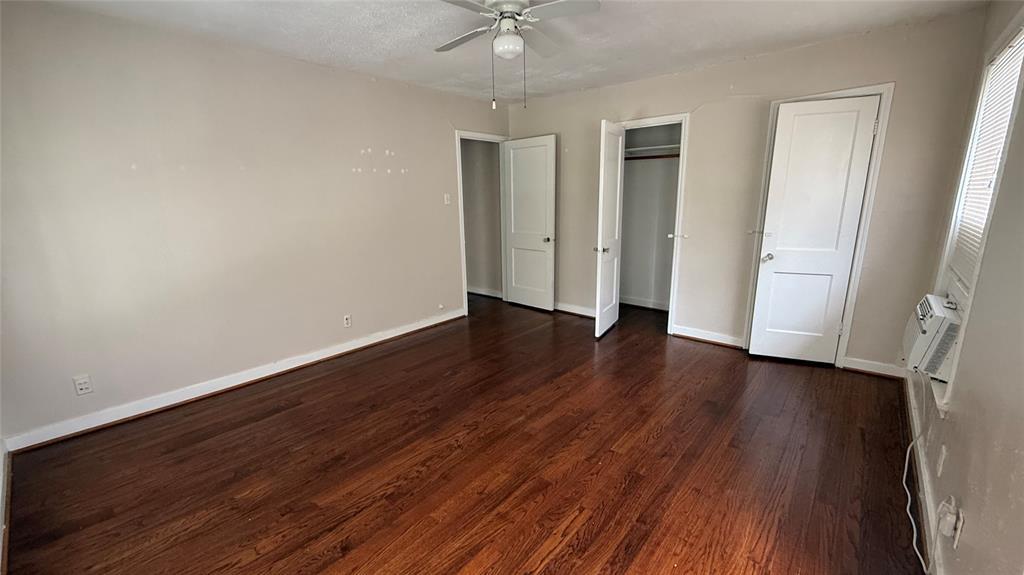 Foto principal - 4402 Roseland St