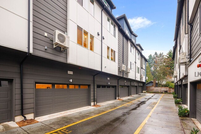 Foto del edificio - 18514 Meridian Ave N