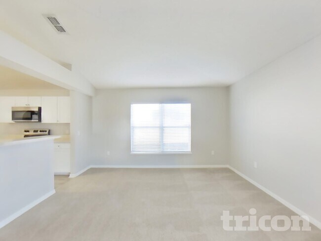 Building Photo - 7121 High Bluff Rd