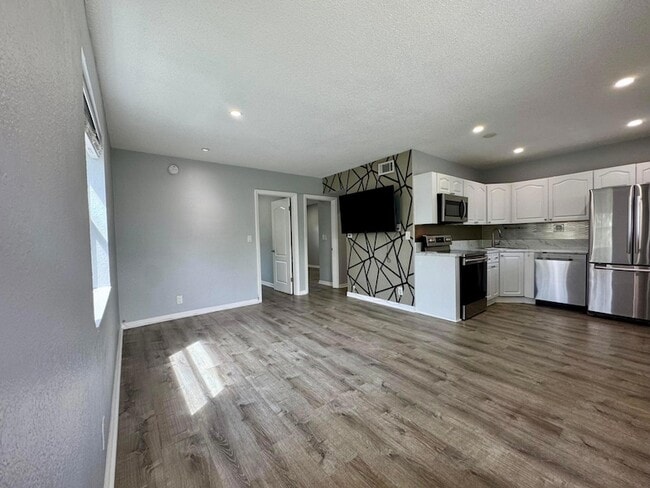 Photo - 2741 NE 8th Ave Apartment