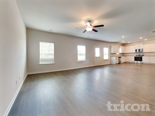 Building Photo - 1392 Deutz Dr