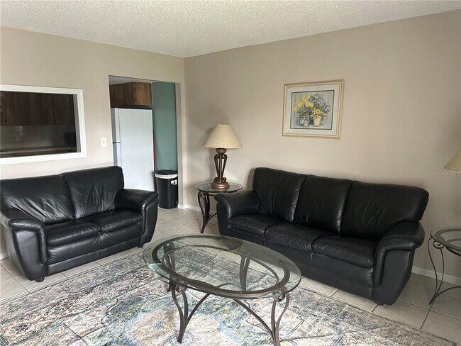 Foto del edificio - 5541 Bay Blvd