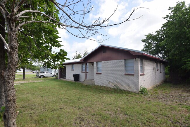 Foto del edificio - 218 W Mesquite Ave