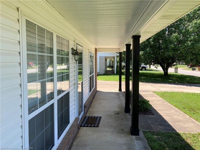 Foto del edificio - 2020 Palomino Dr