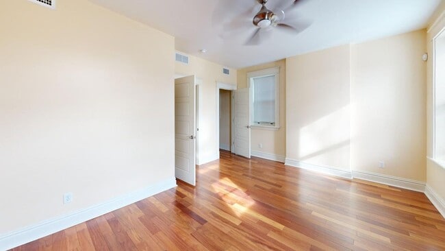 Building Photo - 4338LC Arco Ave. (Mahogany)