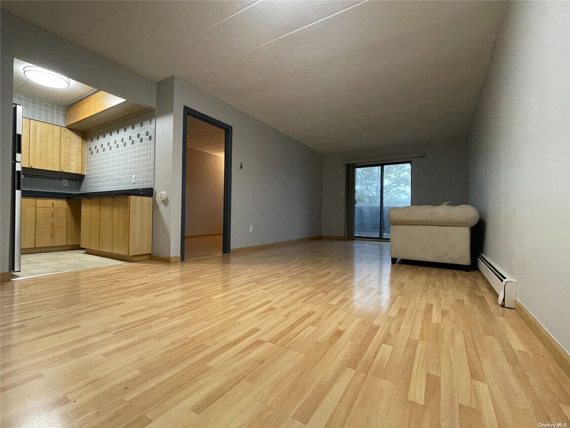 685 242nd St Unit 31C, Queens, NY 11362 Condo for Rent in Queens, NY