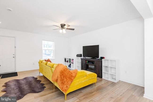 Foto del edificio - 18 Needle Ct