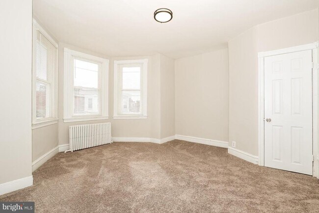 Foto del edificio - 5627 Hadfield St