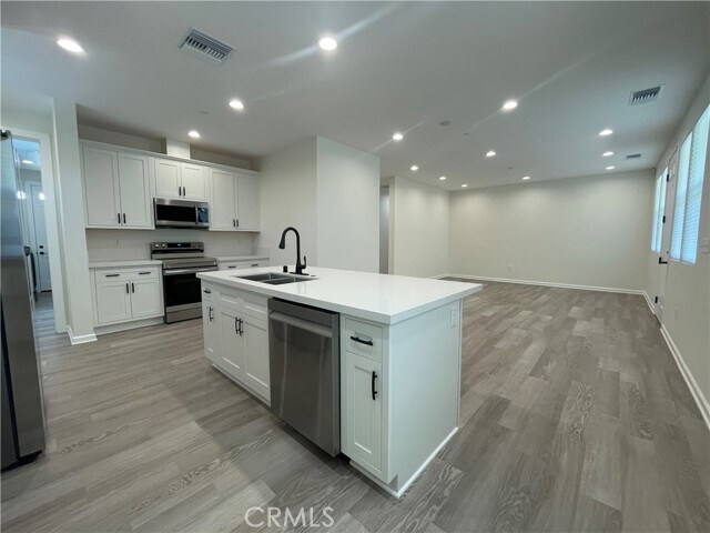 Foto del edificio - 27045 Citrus Ave