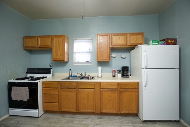Foto del edificio - 1722 N Kimball Ave
