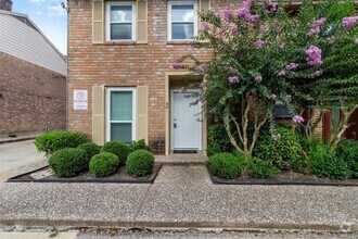 Building Photo - 14333 Memorial Dr