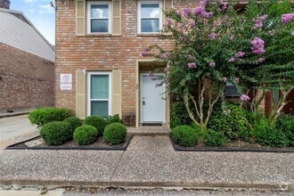 Building Photo - 14333 Memorial Dr