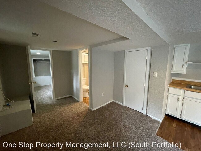 Building Photo - 1 br, 1 bath House - 6131 NE Vivion Rd. Un...