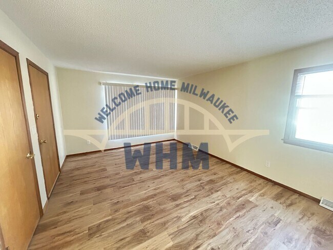 Foto del edificio - 6578 N 73rd St